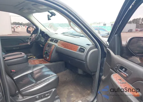 2007 Chevrolet Tahoe Ltz z USA, uszkodzony, nr VIN 1GNFK13037R333599